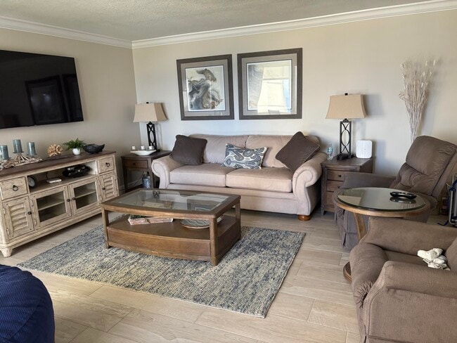 Building Photo - 2800 N Ocean Dr Unit B-16d Rental
