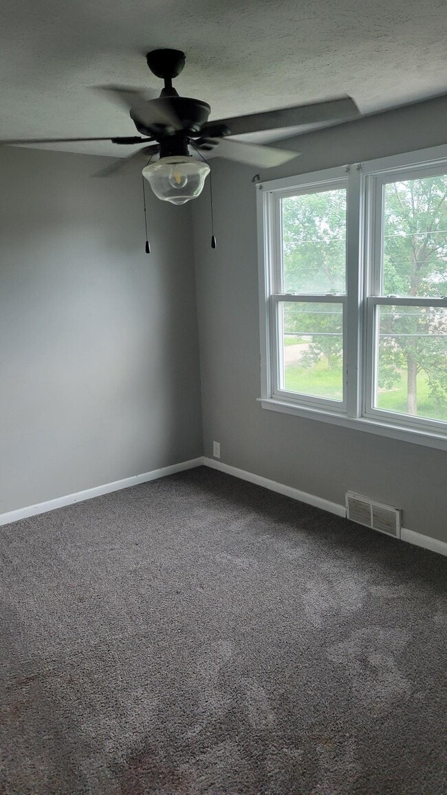 Photo - 4129 Valley St