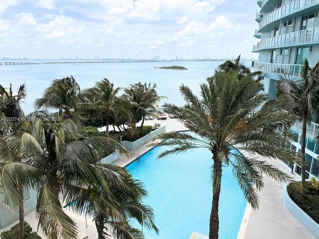Photo - 1900 N Bayshore Dr Unidad 1417