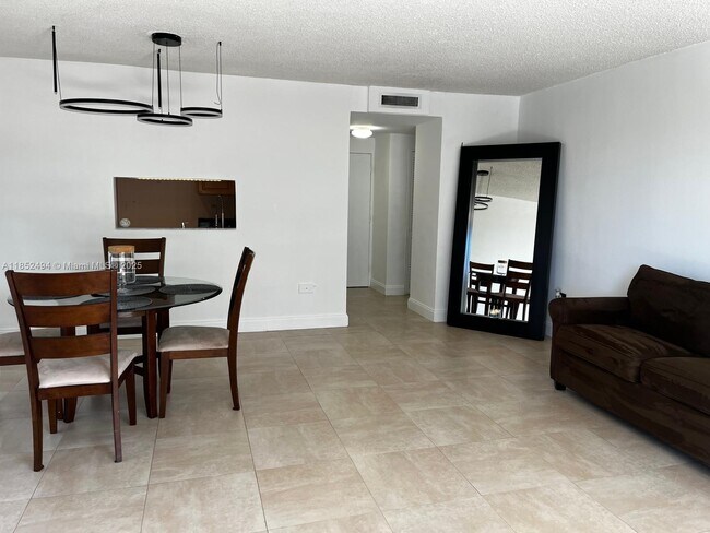 Photo - 7545 E Treasure Dr Unit 3C