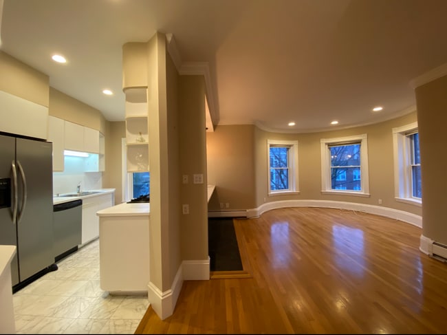 105 Longwood Ave