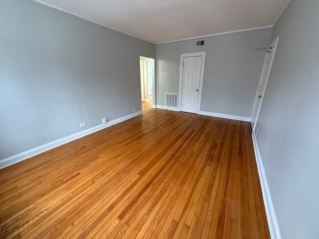 Photo - 2006 W Jarvis Ave Unit 3