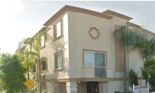 Satsuma Townhomes - Satsuma Townhomes