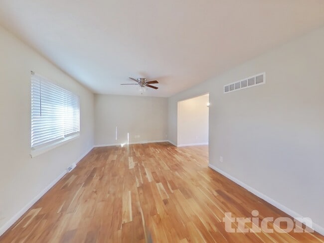 Photo - 1116 NE 10 St