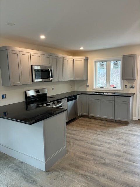 Open Kitchen - 215 Saco Ave