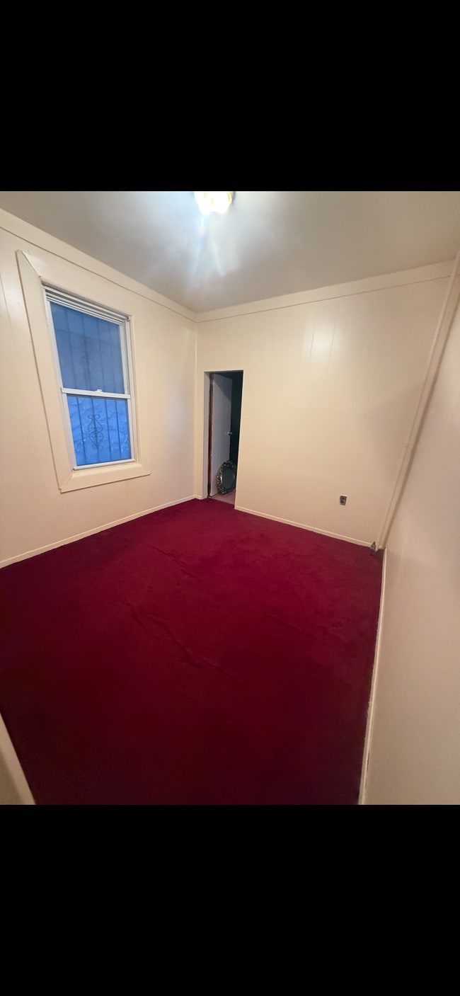 Photo - 1898 Schenectady Ave Unidad 1