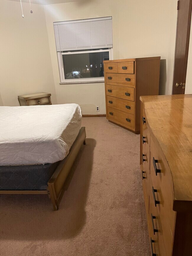 Photo - 530 Greenfield Ave Unidad Second Floor