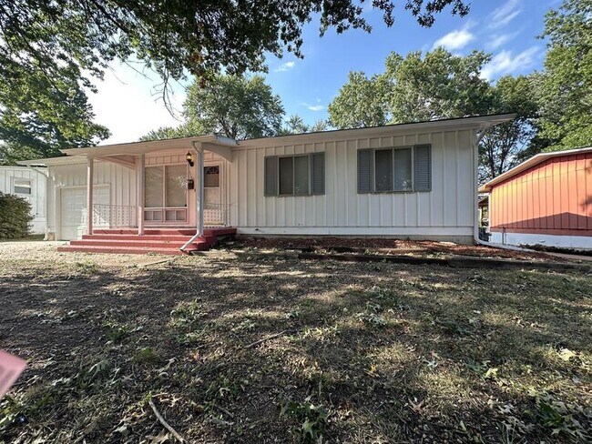 Photo - 8704 E 92nd St