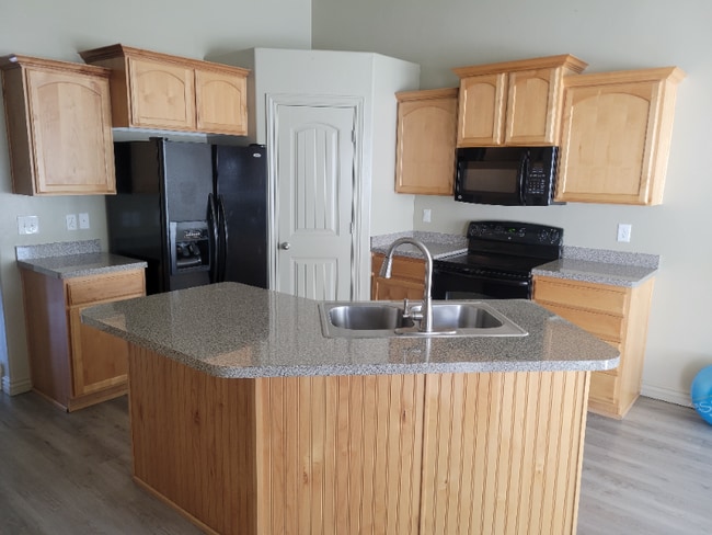 Photo - 6951 Otter Creek Dr Unit 1