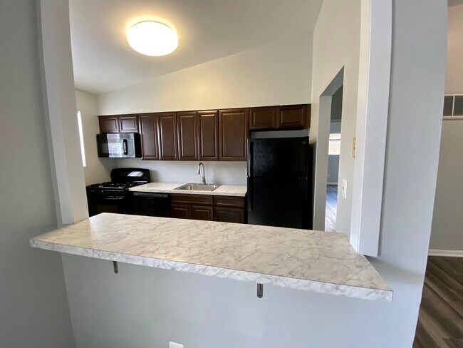 Fox Crossing Apartments
