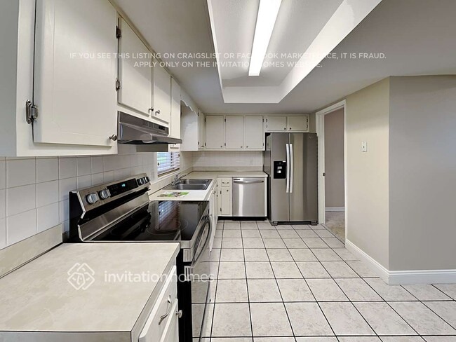 Photo - 2240 Kansas St