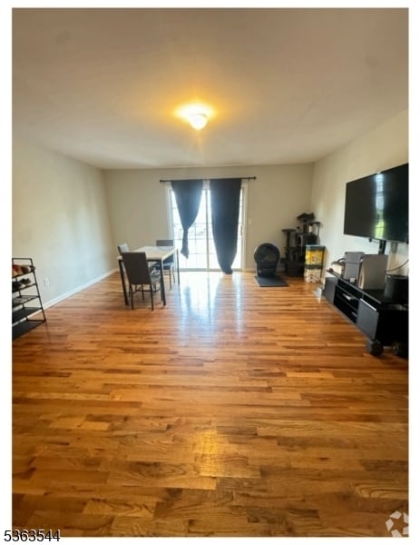 Building Photo - 716 Myrtle St Rental