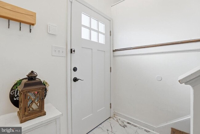 Photo - 6906 Berkshire Dr