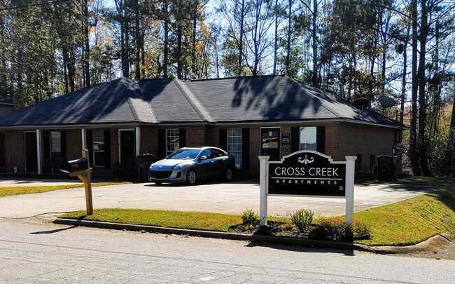 Cross Creek Apartments - Cross Creek Apartments