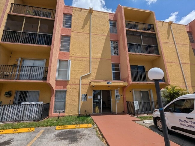 Building Photo - 4721 NW 7th St Unit 205-12 Rental