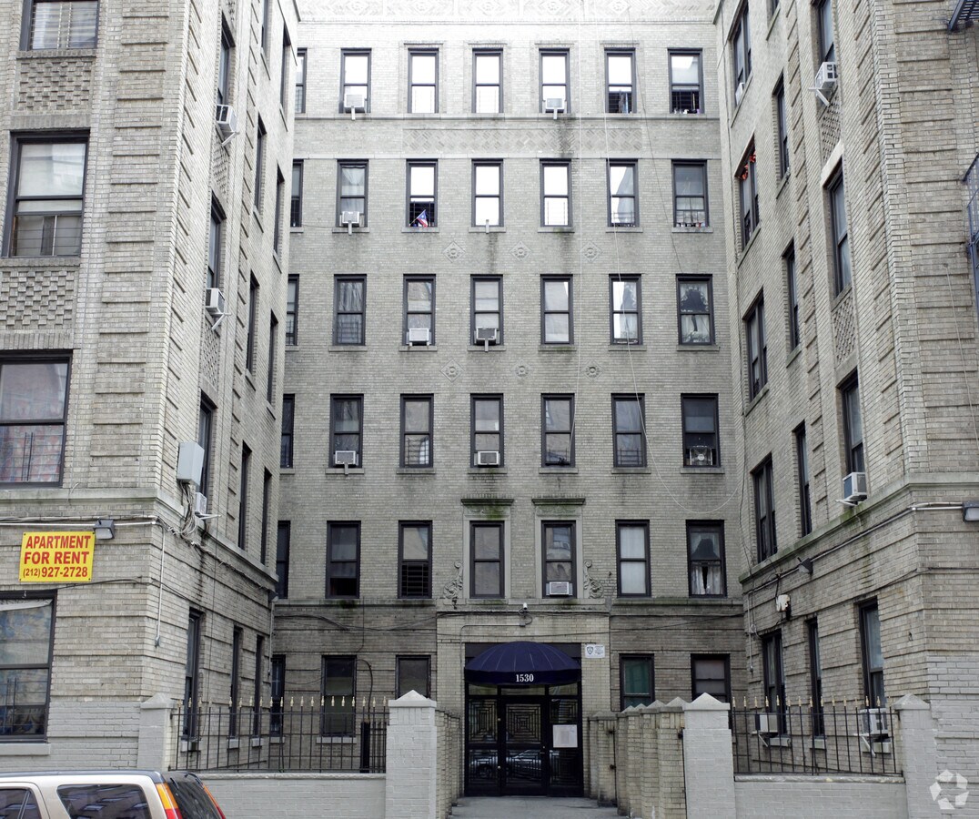 1530 Sheridan Ave - 1530 Sheridan Ave