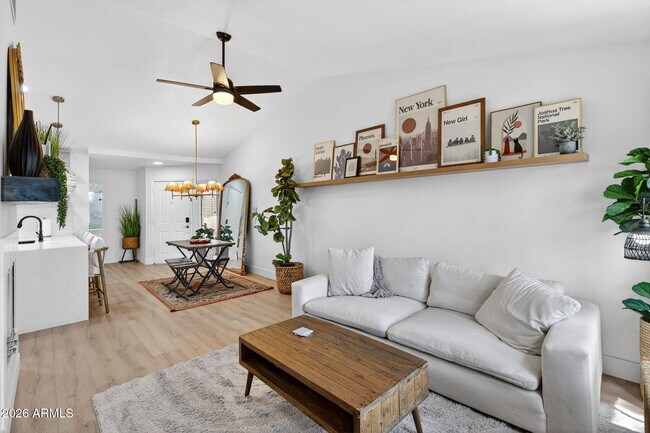 Photo - 4848 N 36th St Unidad 207