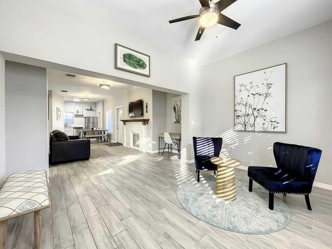 Photo - 1500 SW 12th St