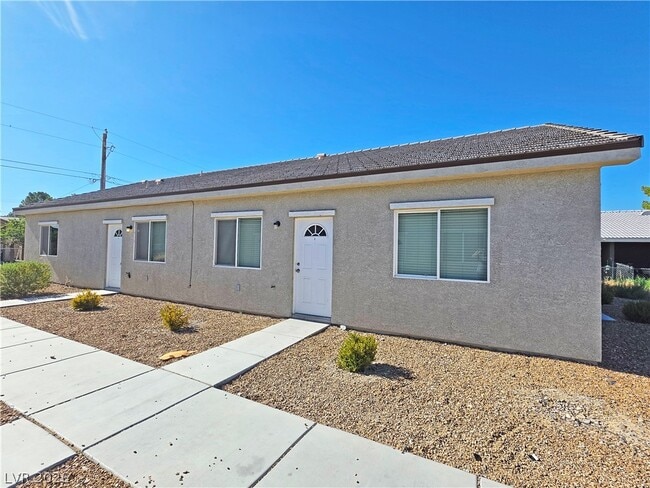 Photo - 1121 Sixshooter Ave