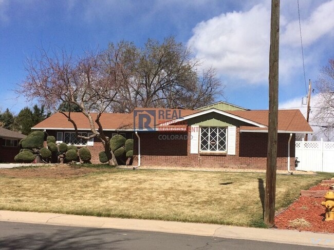 Photo - 2416 S Jasmine St