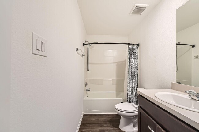 Photo - 1352 Winding Willow Dr