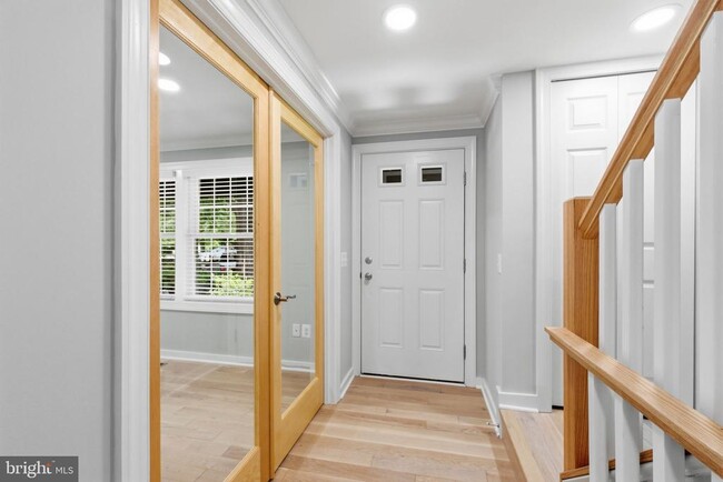 Building Photo - 2916 Montauk Ct