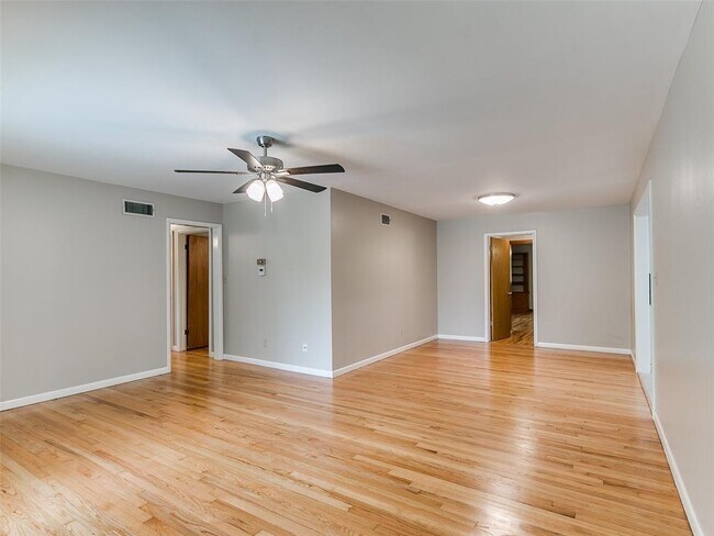 Photo - 1214 Cruce St