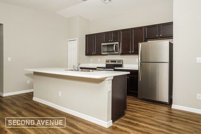 Photo - 105 Sherbourne St