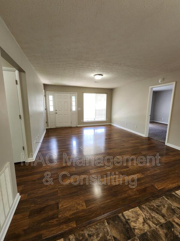 Photo - 1600 Garden Ln