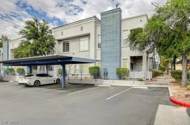 Building Photo - 2201 Ramsgate Dr Unit 226