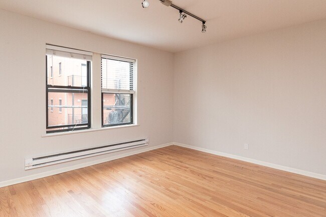 Photo - 2839 W Palmer St Unit 803