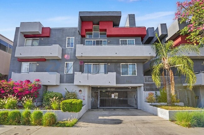 Building Photo - Unit 106