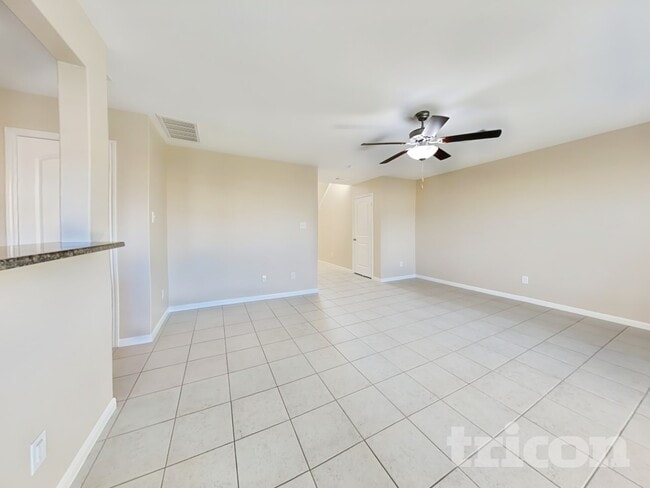 Photo - 729 Totem Trail Dr