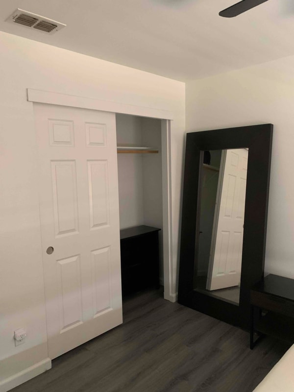 Building Photo - 1382 Riverside Ct