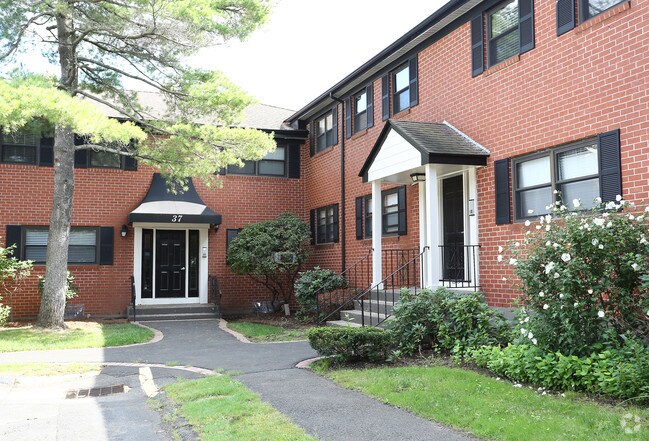 Seramonte Estates Apartments For Rent In Hamden Ct Forrent Com