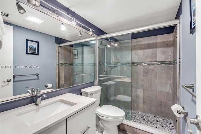 Photo - 320 SE 10th Ave Unit D