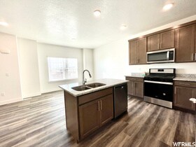 Photo - 899 N 1120 E