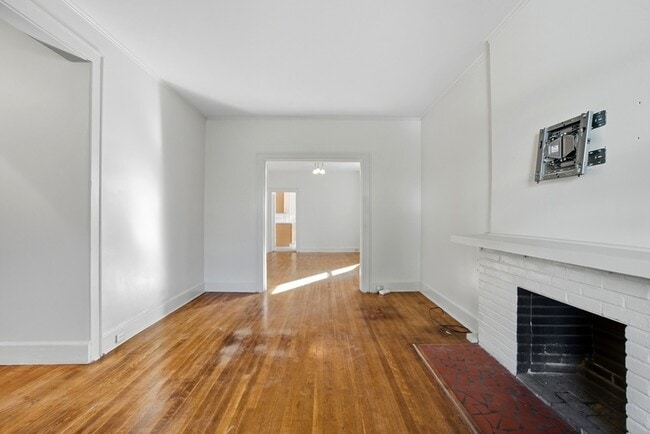Photo - 609 Baldwin Ave