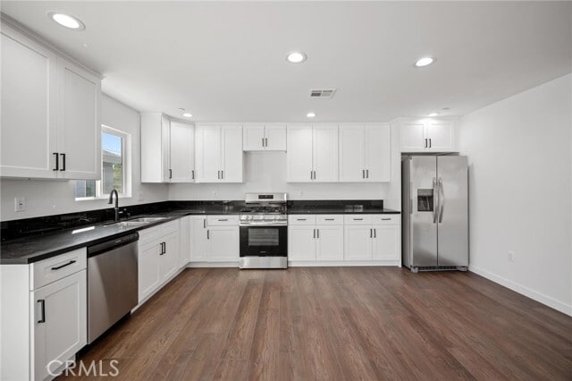 Photo - 7443 Balcom Ave