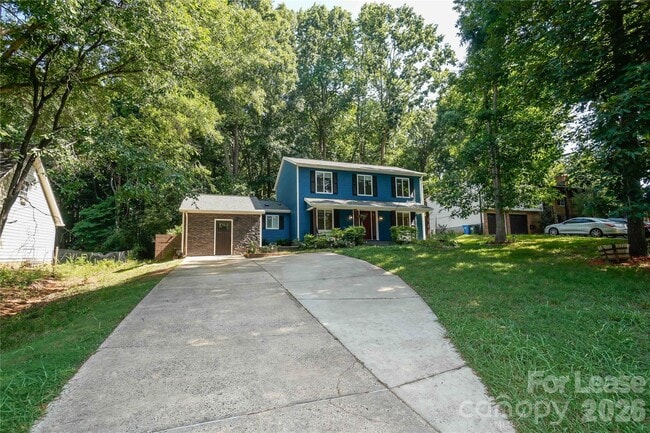 Photo - 6901 Wyndbend Ln