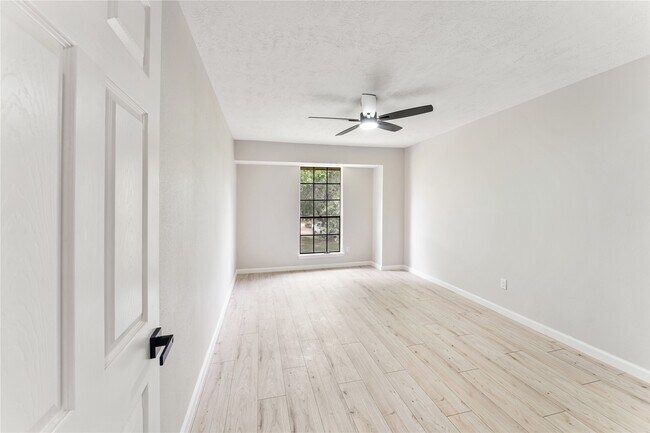 Photo - 9425 Fondren Rd