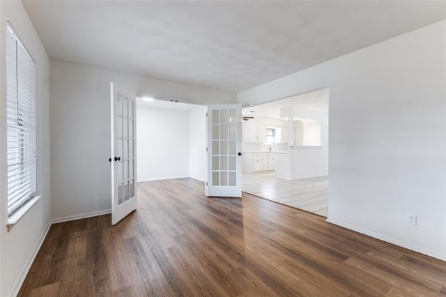 Photo - 10535 Chesterton Dr