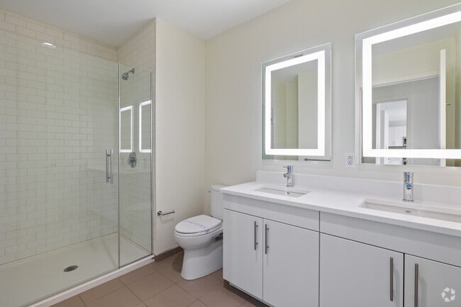 3BR, 2BA - 1,327SF