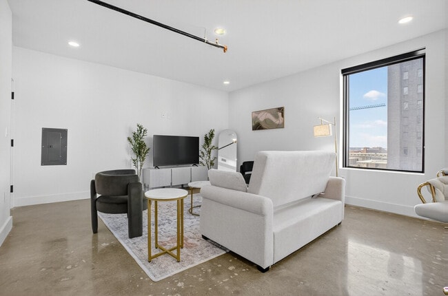 Photo - 116 W 3rd St Unidad ID1322460P