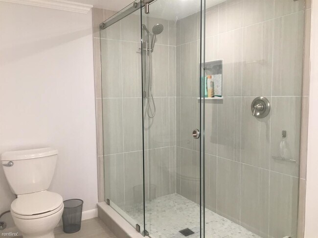 Photo - 2 br, 2 bath Condo - 30 Pelican Pointe Dr ... Unit # 1020