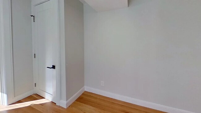 Photo - 57 Hemman St