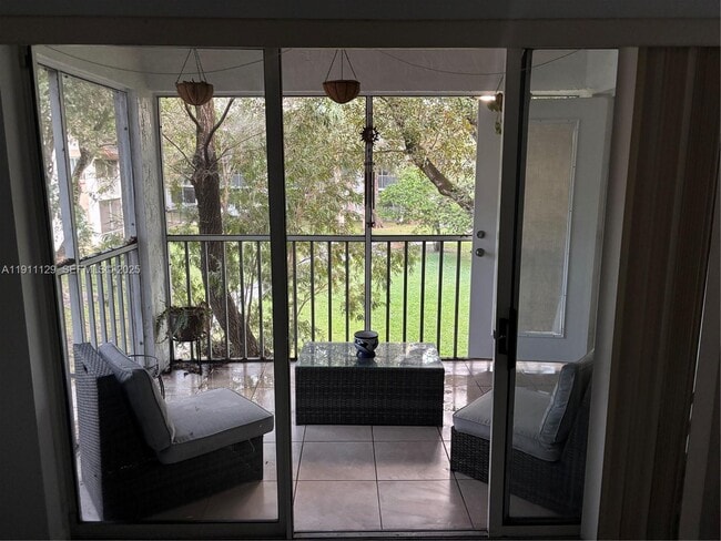 Photo - 9081 SW 138th Pl Unit 9081