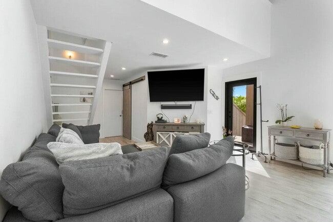 Photo - 1605 S US Hwy 1 Unit 3h