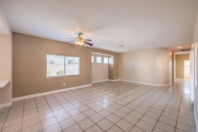 Photo - 10540 Allthorn Ave
