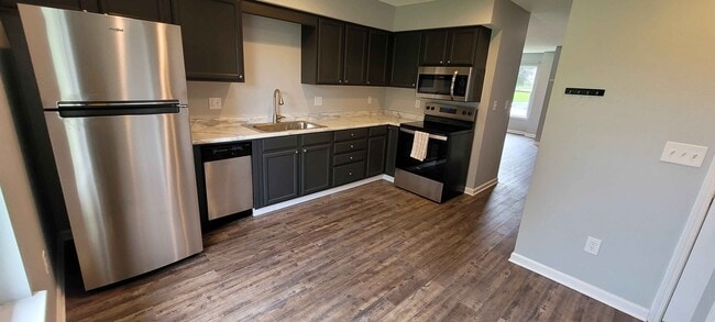 Photo - 850 Maple St